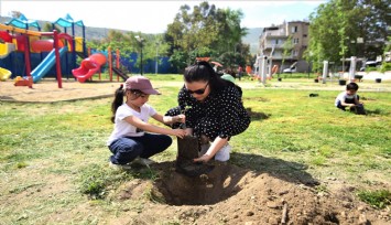Bu fidanlar onlarla birlikte büyüyecek