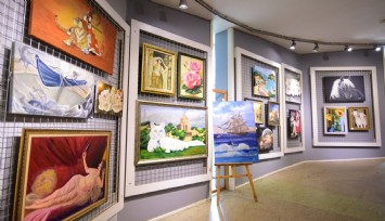 İki kadın sanatçının karma sergisi Bornova’da