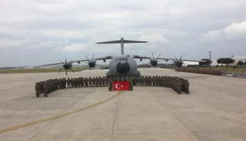 Türk askerinden Kosova'ya takviye sürüyor