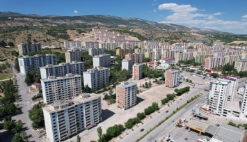 Depremde 150 blok ağır hasar aldı, yeni konutları aynı yere istiyorlar