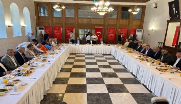 CHP İzmir’de ilk zirve yapıldı.. CHP’li Akın: Artık aklımız, fikrimiz yerel seçim