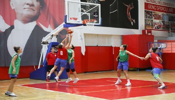 Bayraklı’nın spor kurslarına büyük ilgi