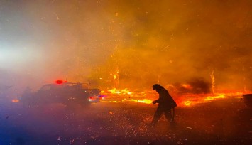 İzmir’de orman yangını: 4 işçi hastaneye kaldırıldı