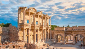 İzmir’e gelen turist sayısı 2 milyonu aştı