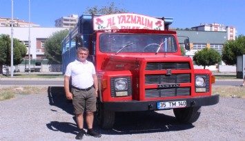 “Selvi Boylum Al Yazmalım” aracının ikizi İzmir’de ilgi çekiyor