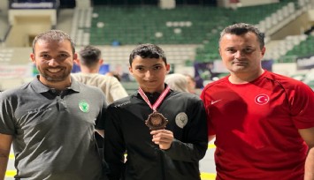 Bornovalı tekvandocudan bir başarı daha