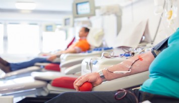 Karşıyaka Belediyesi kampanya başlattı: Tugay 'Kan bağışı toplumsal dayanışmadır'