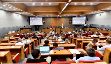 Büyükşehir Meclisi’nden Başkan Soyer’e yetki