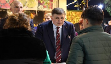 Tugay, Gaziemir'de esnafla buluştu