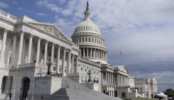 ABD Kongresi’ndeki bütçe krizi hükümetin kapanmasına neden oldu