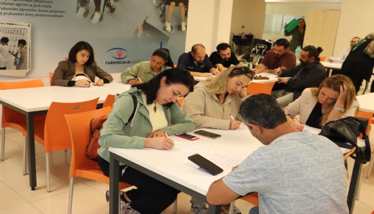 Buca Belediyesi personeline empati eğitimi