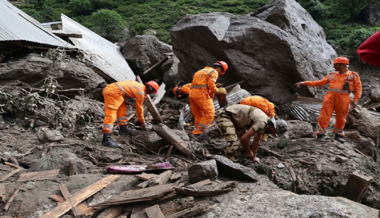 Hindistan’da sel: En az 18 ölü