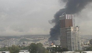 İzmir'de plastik fabrikasında korkutan yangın