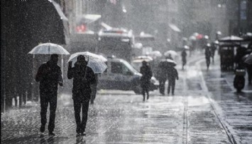 İzmirliler şiddetli yağışa uyandı