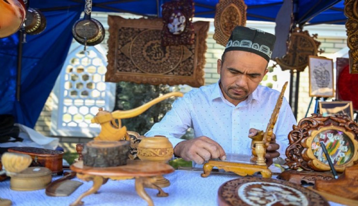 Menemen çömleğine Özbekistan'da büyük ilgi