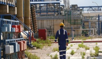 Yunanistan Parlamentosu, azami mesai süresini 13 saate kadar yükselten tasarıyı kabul etti