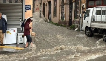 AFAD'dan sarı kodlu uyarı: İzmir'i fırtına vuracak