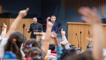 Başkan Tugay Söz çocukta dedi
