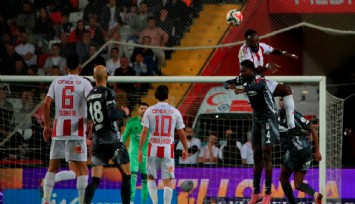 Beşiktaş Antalyaspor'u 3 golle geçti