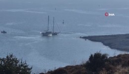 Bodrum'da 41 metrelik yelkenli tekne karaya oturdu