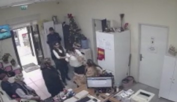 Muhtarlıkta belge krizi : Vatandaş ve muhtar tekme tokat birbirine girdi