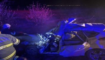 Afyonkarahisar’da beton mikserine çarpan sürücü hayatını kaybetti