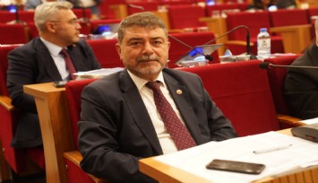 AK Partili Atmaca’dan Tugay’a çimento çıkışı: Fabrikalara 100 yıllık can suyunu siz verdiniz