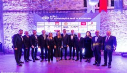 Başkan Tugay'dan genç iş insanlarına İzmir için kenetlenme çağrısı