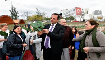 Bornova’da Kent Bostanlarında büyük hasat coşkusu