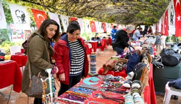 Bornova’da yılbaşı hediyelik eşya günleri