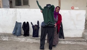 Elbiseler bile dondu