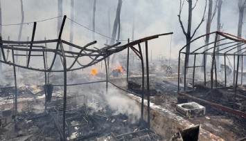 Fethiye’de onlarca karavan ve bungalov küle döndü