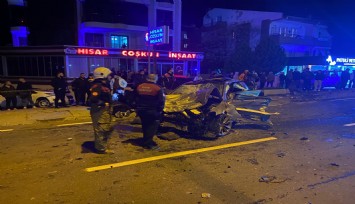 İzmir’de feci kaza: Metrelerce yükseğe savrulan motosiklet sürücüsü hayatını kaybetti