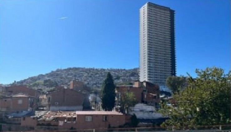 İzmir’de imarda devrim gibi karar: Kadifekale’nin silüetini kapatacak Ballıkuyu’daki yapılaşma emsali 3’ten 1.5’e düşürülecek