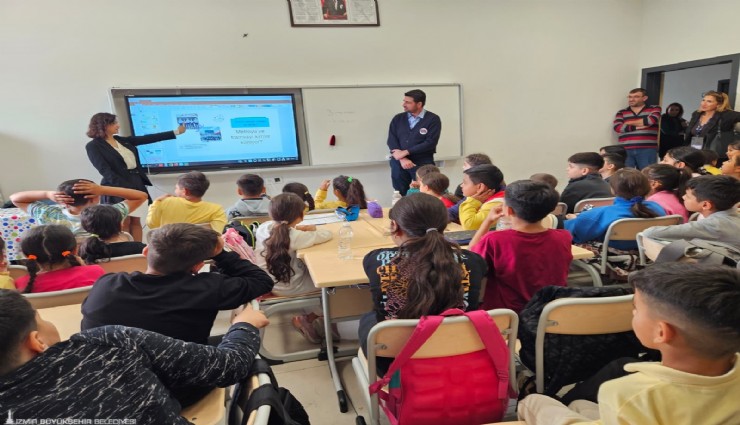 İzmir Metrosu’ndan öğrencilere metro ve tramvay eğitimi