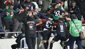 Karşıyaka liderliğe koşuyor: 2-1