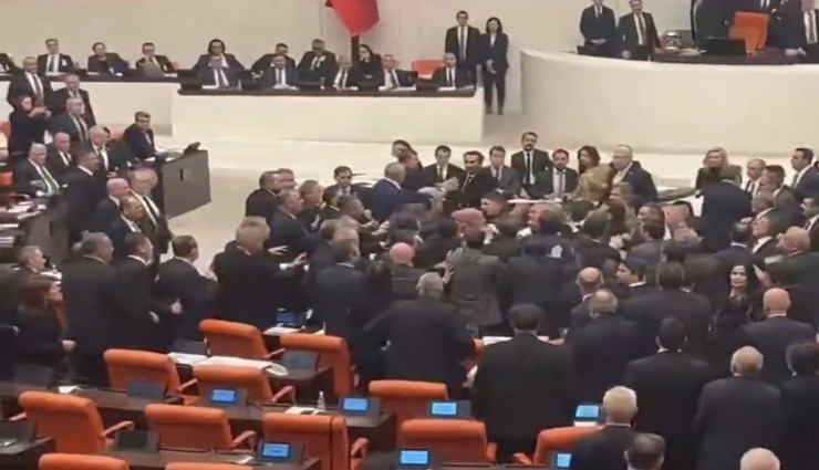 TBMM’de gergin anlar: Bütçe komisyonu toplantısında kavga çıktı