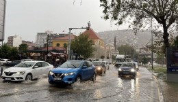 Meteoroloji uyardı: İzmir’in tüm ilçelerinde kuvvetli sağanak etkili olacak