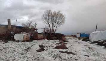 Mevsimin ilk karı Afyonkarahisar'da kartpostallık görüntüler oluşturdu