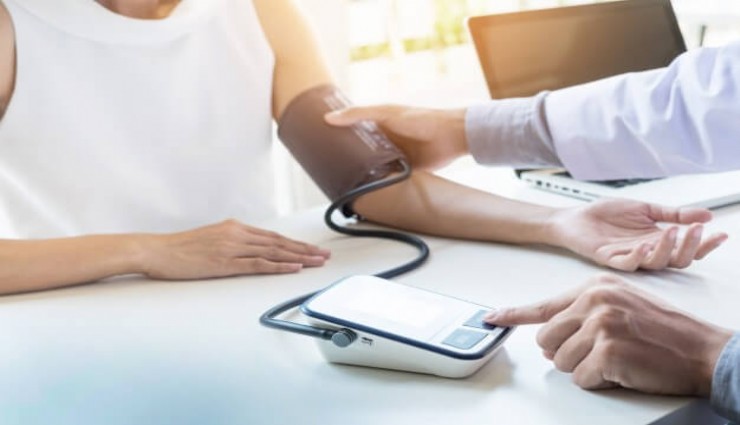 Sağlığa kalibrasyon darbesi: İzmir’de hayati aletlerin ölçümünü yapacak firma kalmadı