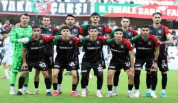 TFF 3. Lig: Karşıyaka: 3 - Bornova 1877: 1