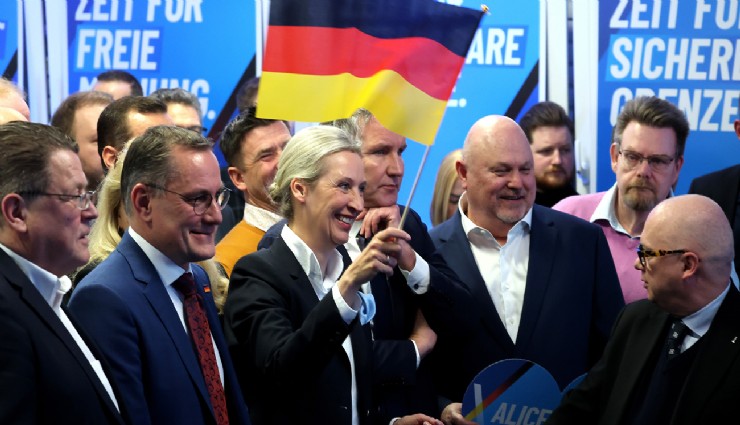 Almanya'da sandık çıkış anketlerine göre Hristiyan Birlik Partileri önde