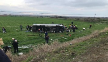 İzmir'den halter şampiyonası için yola çıkan kız öğrencilerden acı haber: Minibüs yoldan çıktı, 2 can kaybı, 26 yaralı