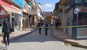 Afyonkarahisar'da 18 yaşındaki genç dehşet saçtı: Kavga ettiği şahsı ve kavgayı ayırmaya çalışan 5 kişiyi tüfekle vurdu