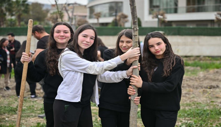 Bornova’da gençlerle birlikte daha yeşil bir gelecek