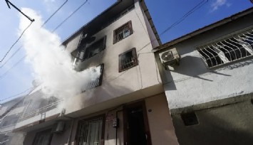 Buca'da korkutan yangın: Yangında mahsur kalan kişi itfaiye ekiplerince kurtarıldı