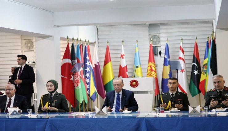 Cumhurbaşkanı Erdoğan: 'Coğrafyamız üzerinde ameliyat yapmaya yeltenenler karşılarında Türkiye’yi bulacaktır'