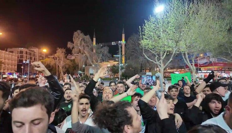 Denizlispor'da başkan açlık grevini sonlandırdı, taraftar destek için bir araya geldi