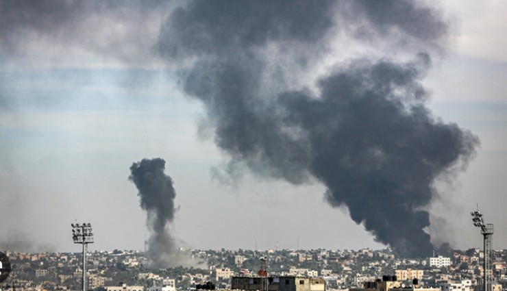 İsrail Gazze Şeridi’ne saldırdı: En az 230 kişi hayatını kaybetti