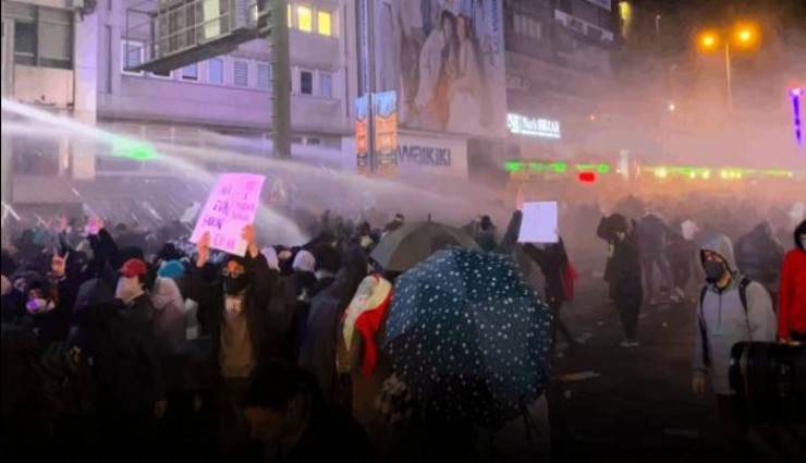 İzmir Barosundan vahim açıklama: Tutuklu gençlere darp uygulanmış, işkence raporlaması yaptık